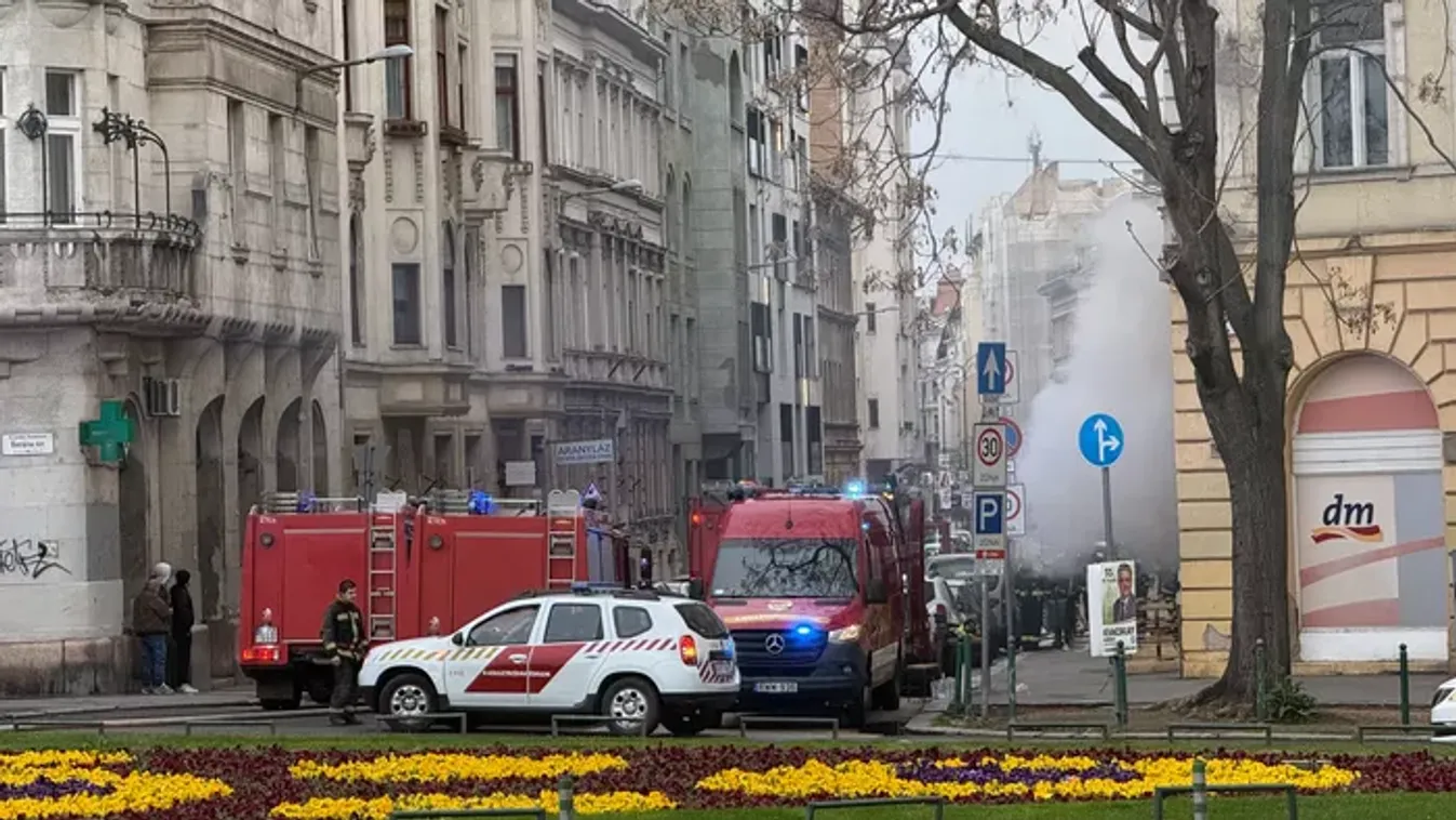 Drámai felvételek: óriási füstfelhő a Boráros térnél, mentők és tűzoltók is a helyszínen