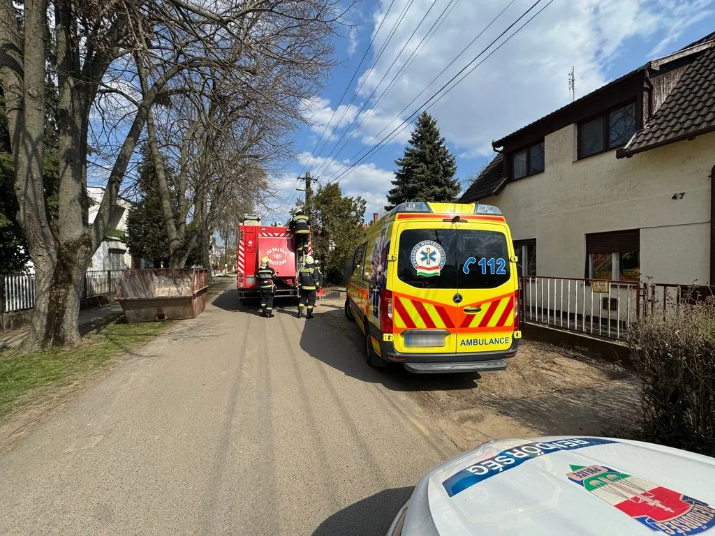 Holttestet találtak egy autó alatt, saját gépjárművét vezethette az áldozat