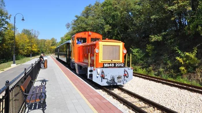 Tavaszi bakancslistás programok a Váli-völgyben