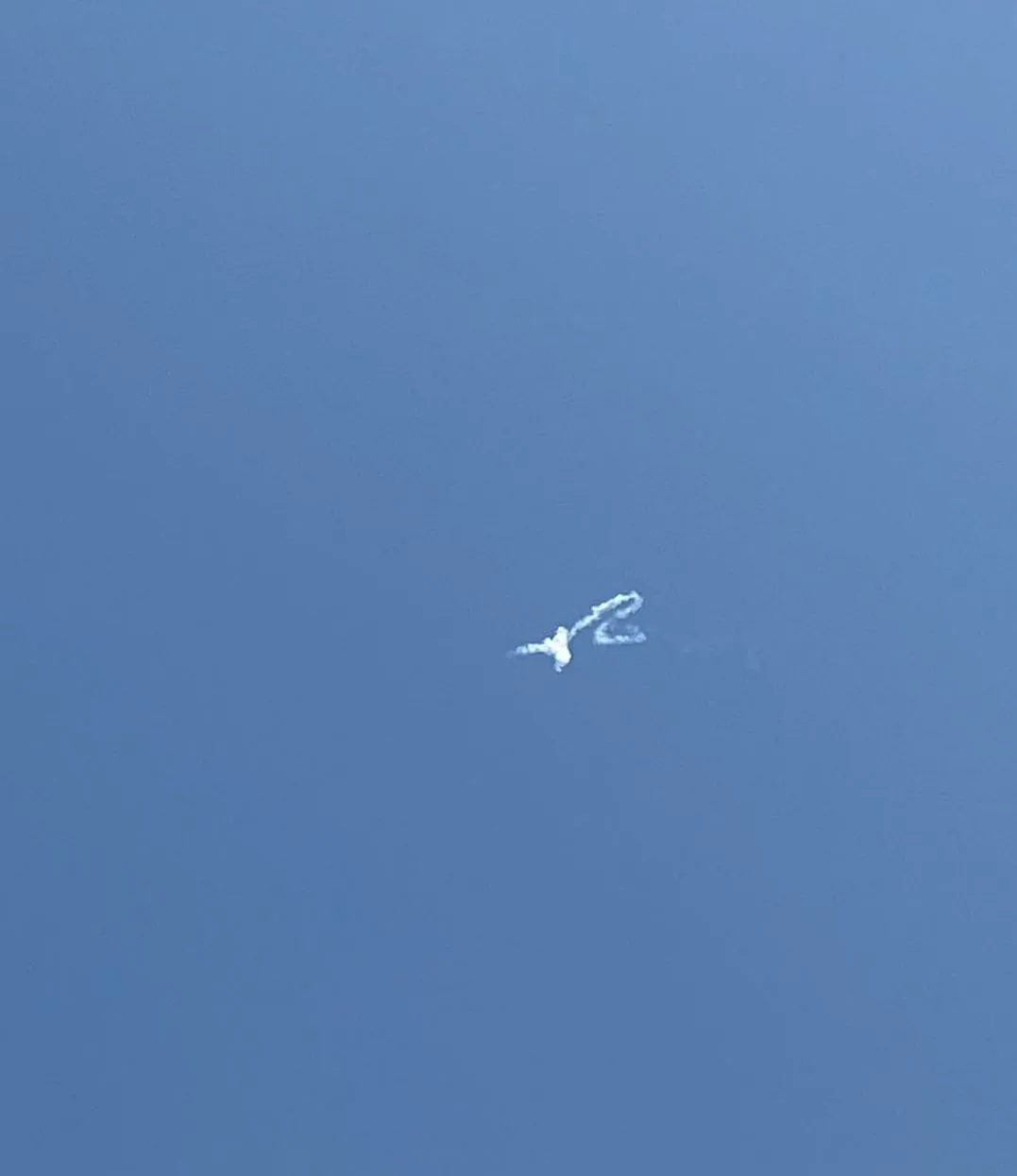 Az édesanya a szálloda ablakából fotózta ezt a rakétát