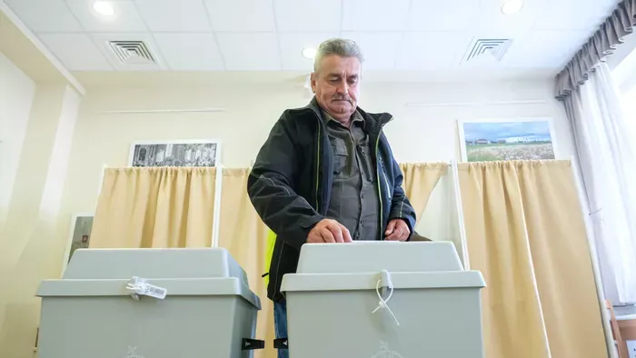 Mától lehet leadni a levélszavazatokat a külképviseleteken