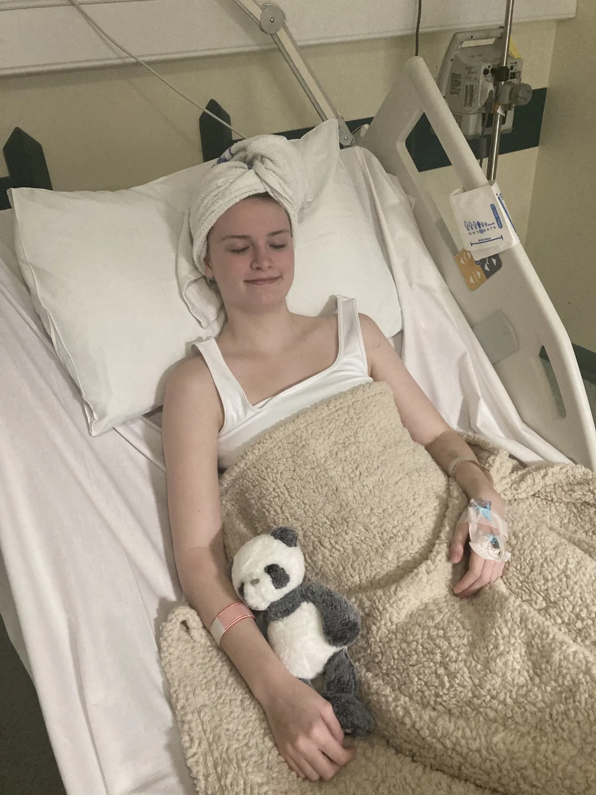 Nem influenza támadta meg: majdnem elveszítette a lábait a fiatal lány