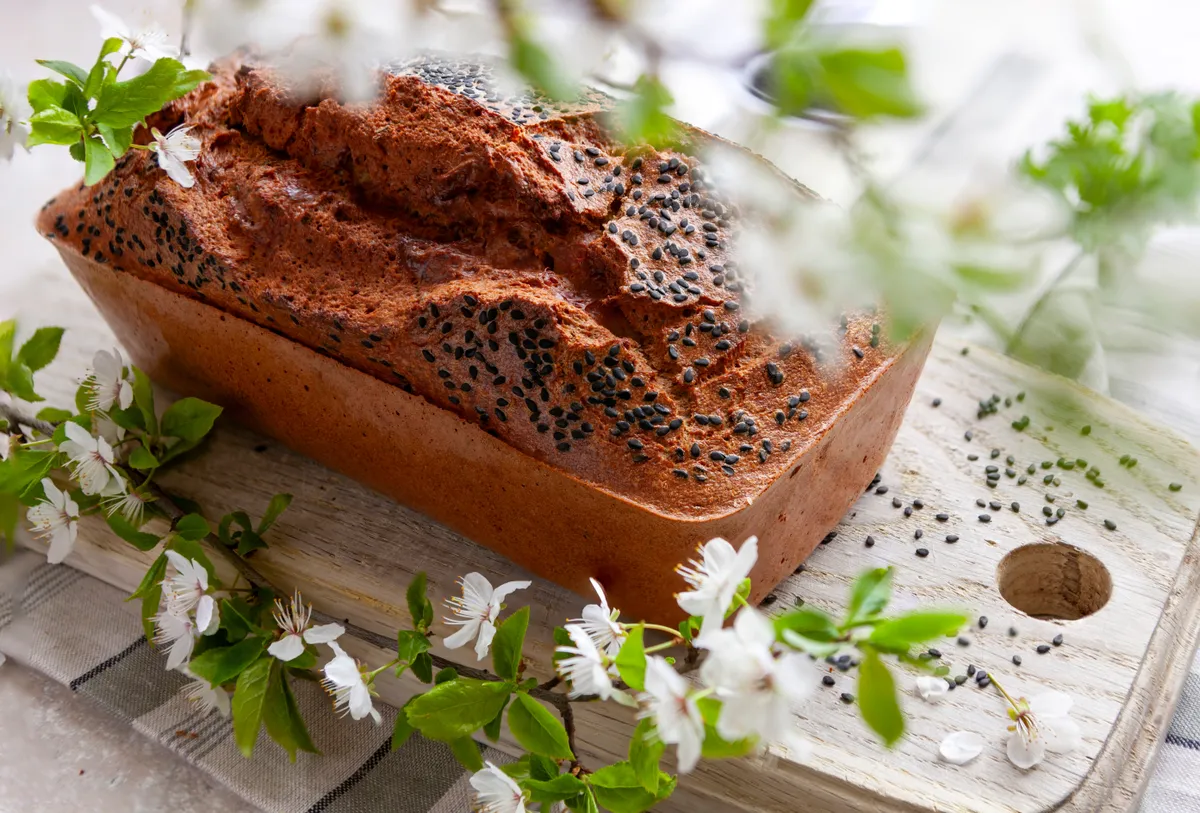 Vöröslencséből készült diétás házi kenyér recept.