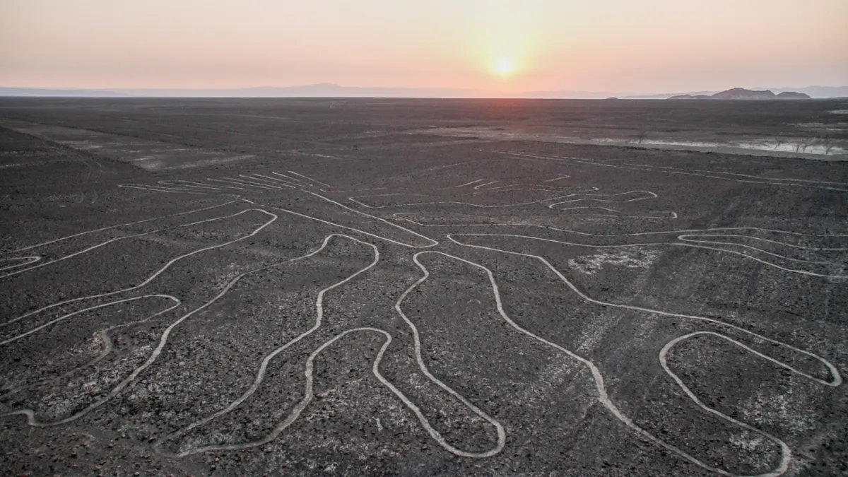 Földönkívüli leszállópályák vagy mérnöki pontosságú alkotások? A titokzatos Nazca-vonalak nyomában