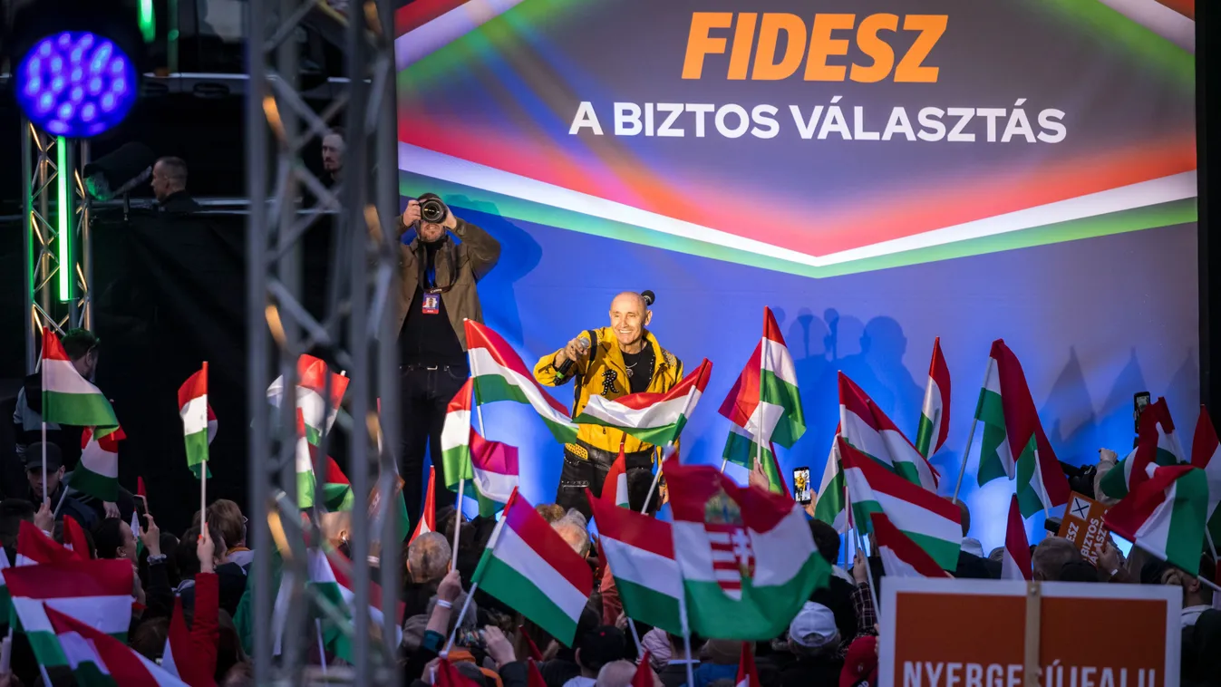 „Körbevesznek jó barátok” – olyan videót posztolt Orbán Viktor Esztergomból, amit még maga is nehezen akart elhinni