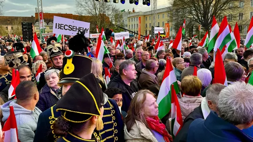 Gigantikus tömeg Nagykanizsán: Orbánt akarják az emberek