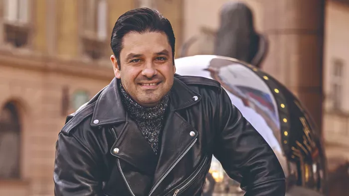 Szinte azonnal összeköltözött párjával a magyar színész