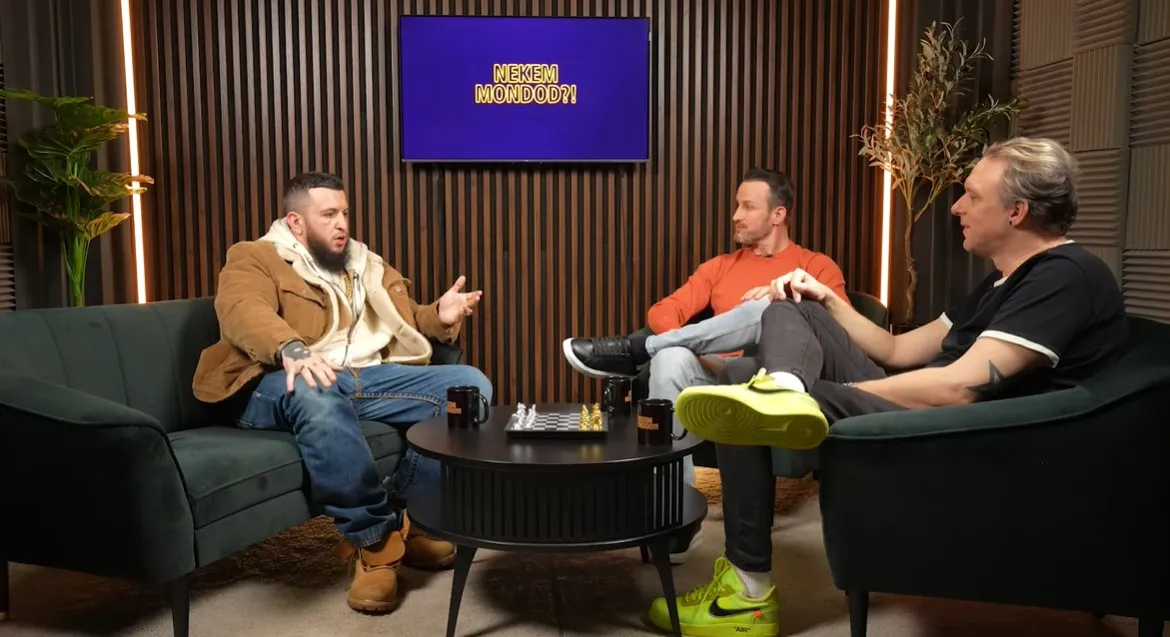 Jaber hosszan beszélgetett Szabó András Csutival és Tóth Szabival