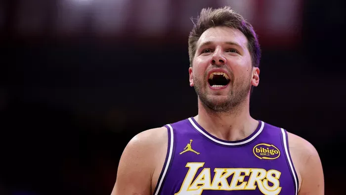 Támadást indított gyermekei édesanyja ellen a világsztár