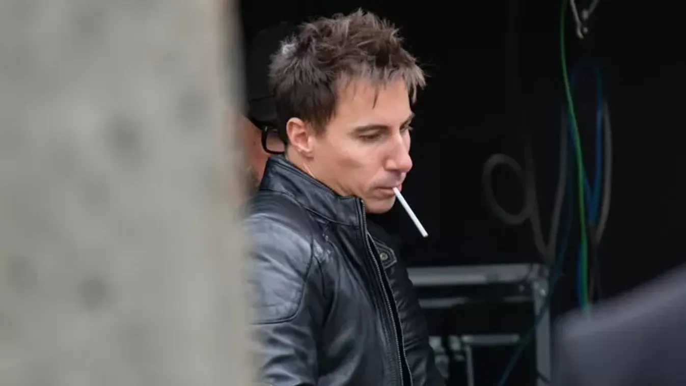 "Vissza a mederbe": Radnai Márk LSD hatása alatt gyűjt energiát