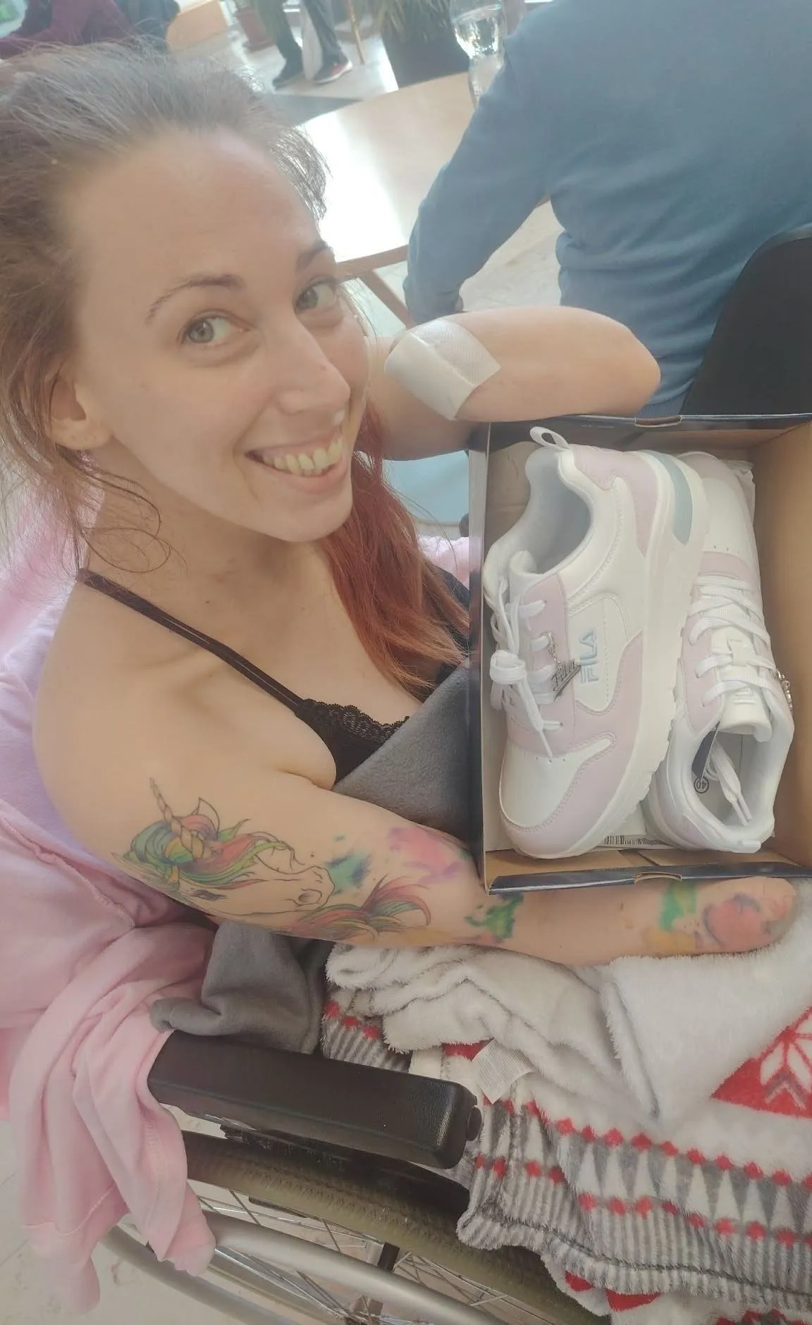 Amputált Fanni első útja a kórházból a cipőboltba vezetett