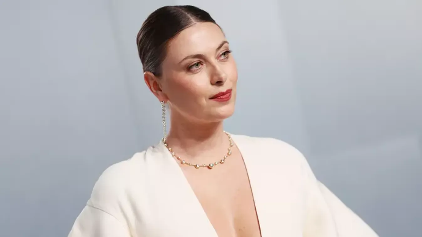 Sarapova melltartó nélkül, mélyen kivágott ruhában sokkolt az Oscaron - Fotók