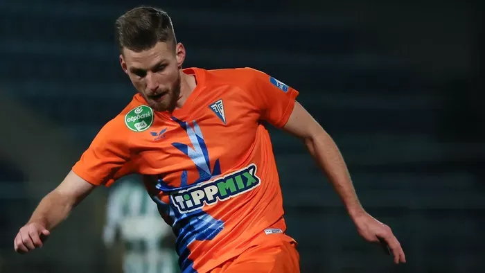 Visszarendelték a frontvonal közelébe a magyar focistát