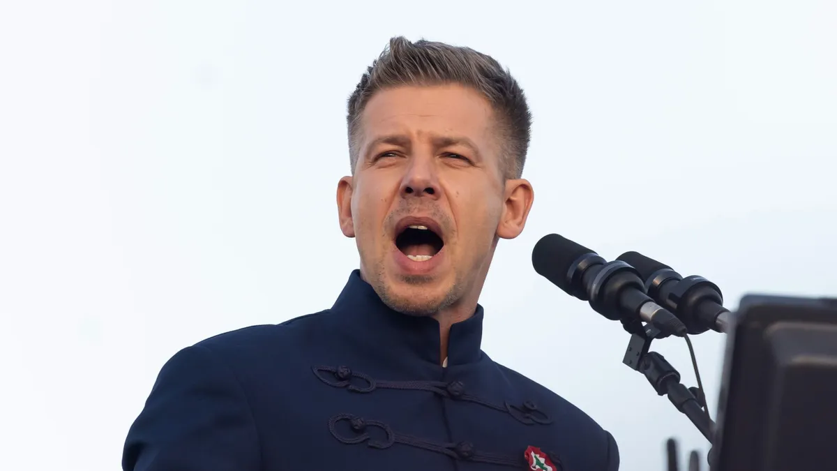 Orbán Viktor megosztotta Magyar Péter botrányos jelenetét. 