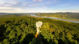 Irány Nagymaros: lehengerlő panoráma vár a Julianus-kilátóból