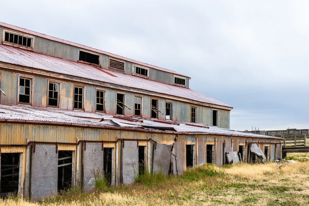 Skinwalkerek által kísértett farmépület.