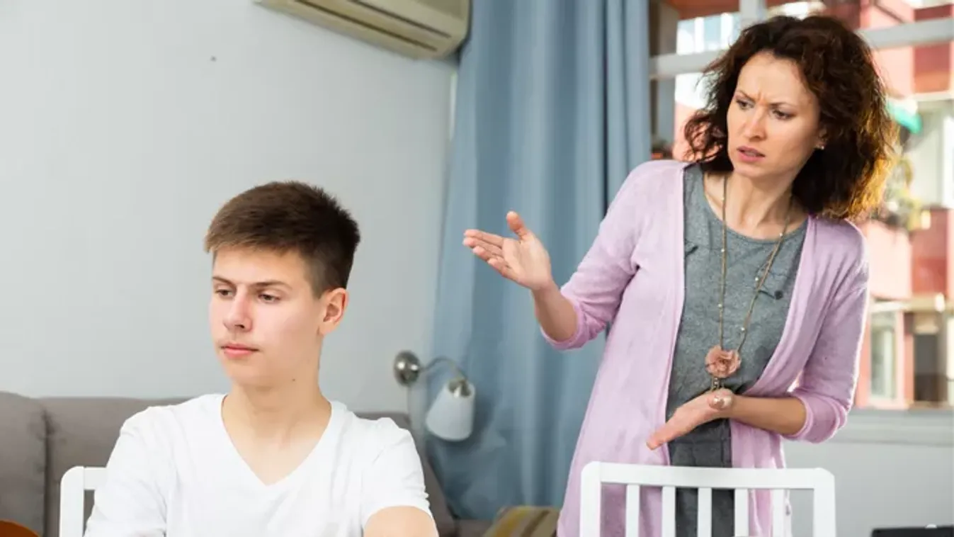 Mit tehetünk, ha csavarog a gyerek? A mi időnkben még oké volt!