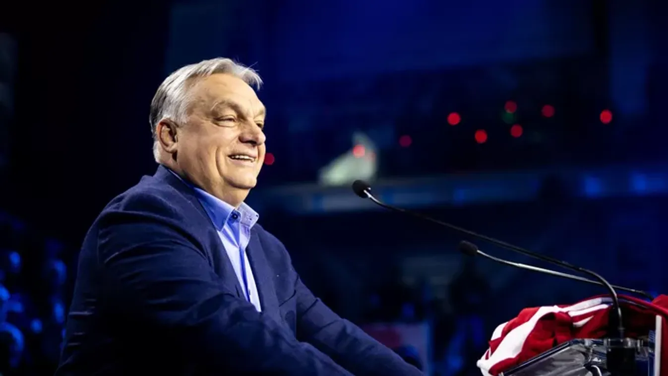 Mosolyról mosolyra, kézfogásról kézfogásra - Sopronban folytatta országjárását Orbán Viktor