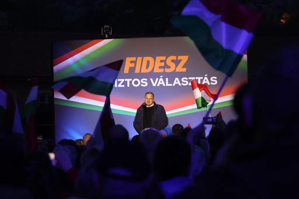 2026.03.25.Orbán Viktor_Országjárás_Esztergom
Erős Gábor
