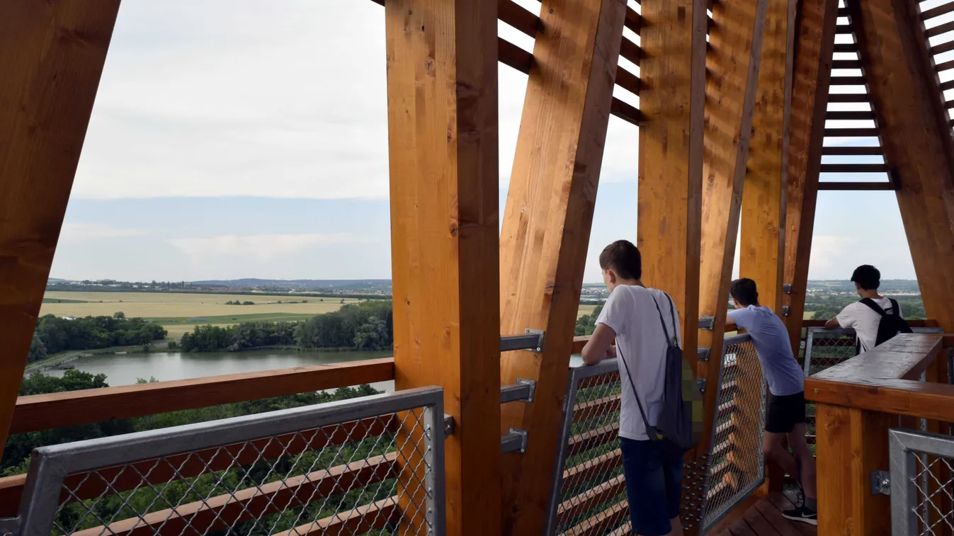 Ingyenes toplistás hely a tavaszi szünetre: a kilátó, ahonnan egész Budapestet belátod