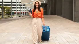 Így állíts össze kényelmes és csinos ruhákat a repülős utazáshoz