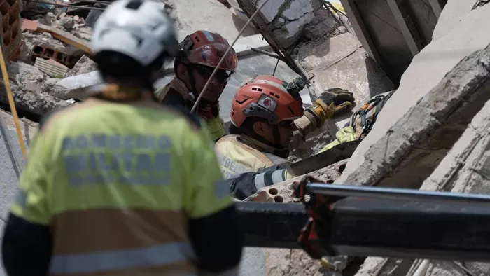 Összedőlt egy idősotthon, 12 ember életét vesztette