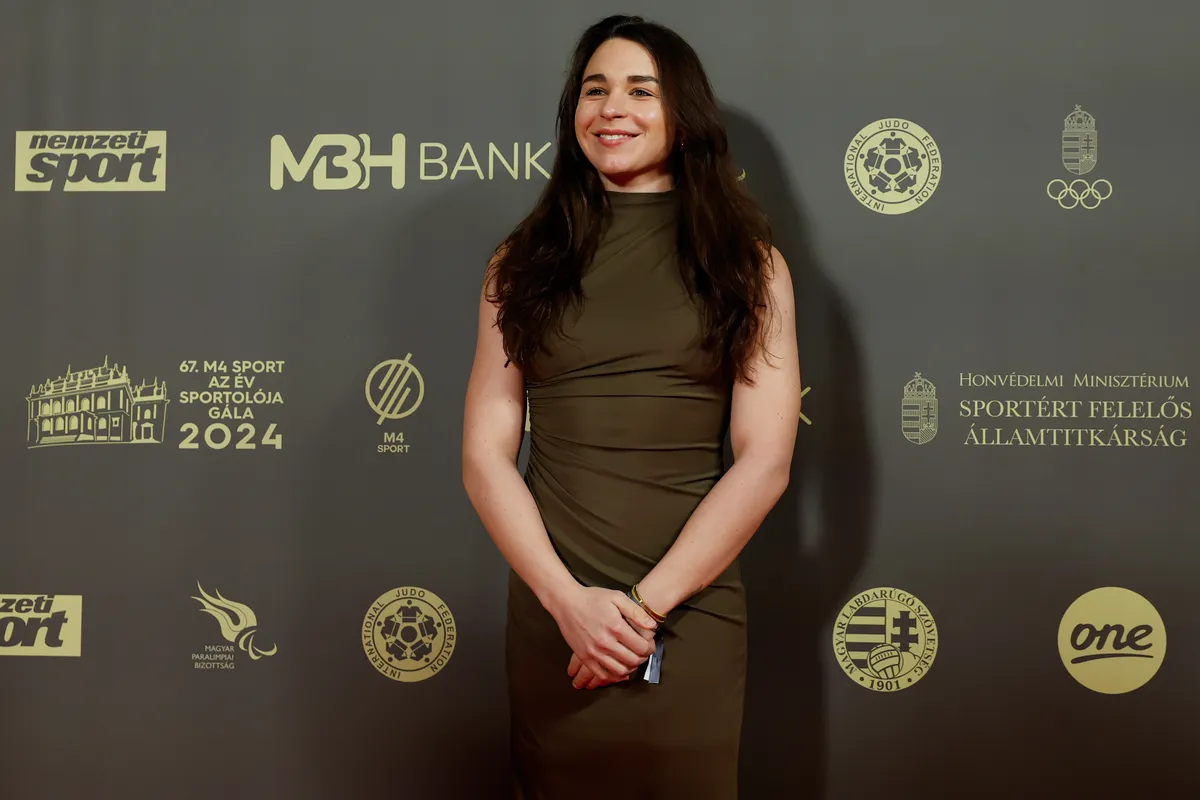 Késely Ajna olimpikon úszó