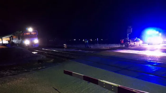 Tragédia a síneken: halálra gázolt egy embert a gyorsvonat