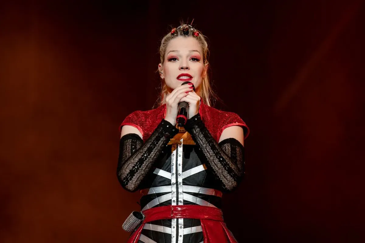 Muri Enikő szerelme elvehezi a külső támadások élét.