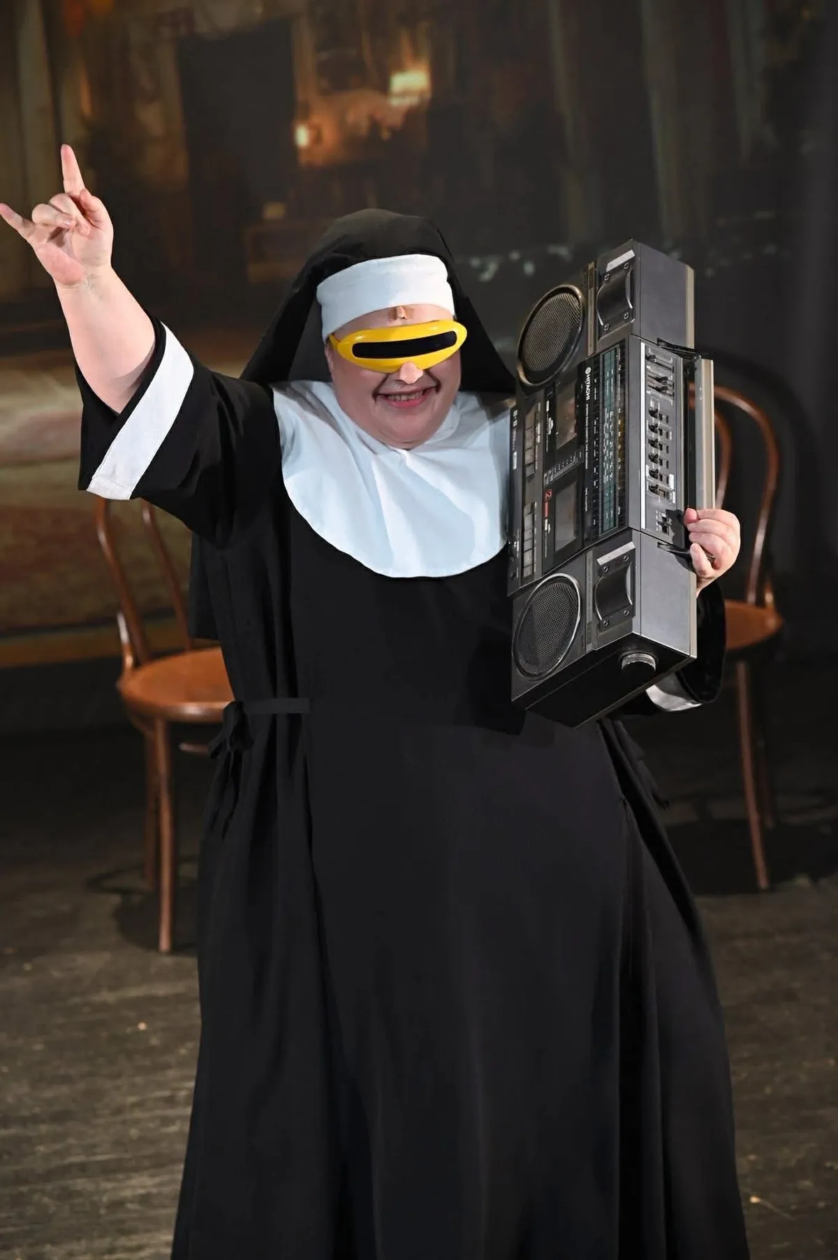 Curtis elképesztő ovációval ünnepelte barátja sikerét.