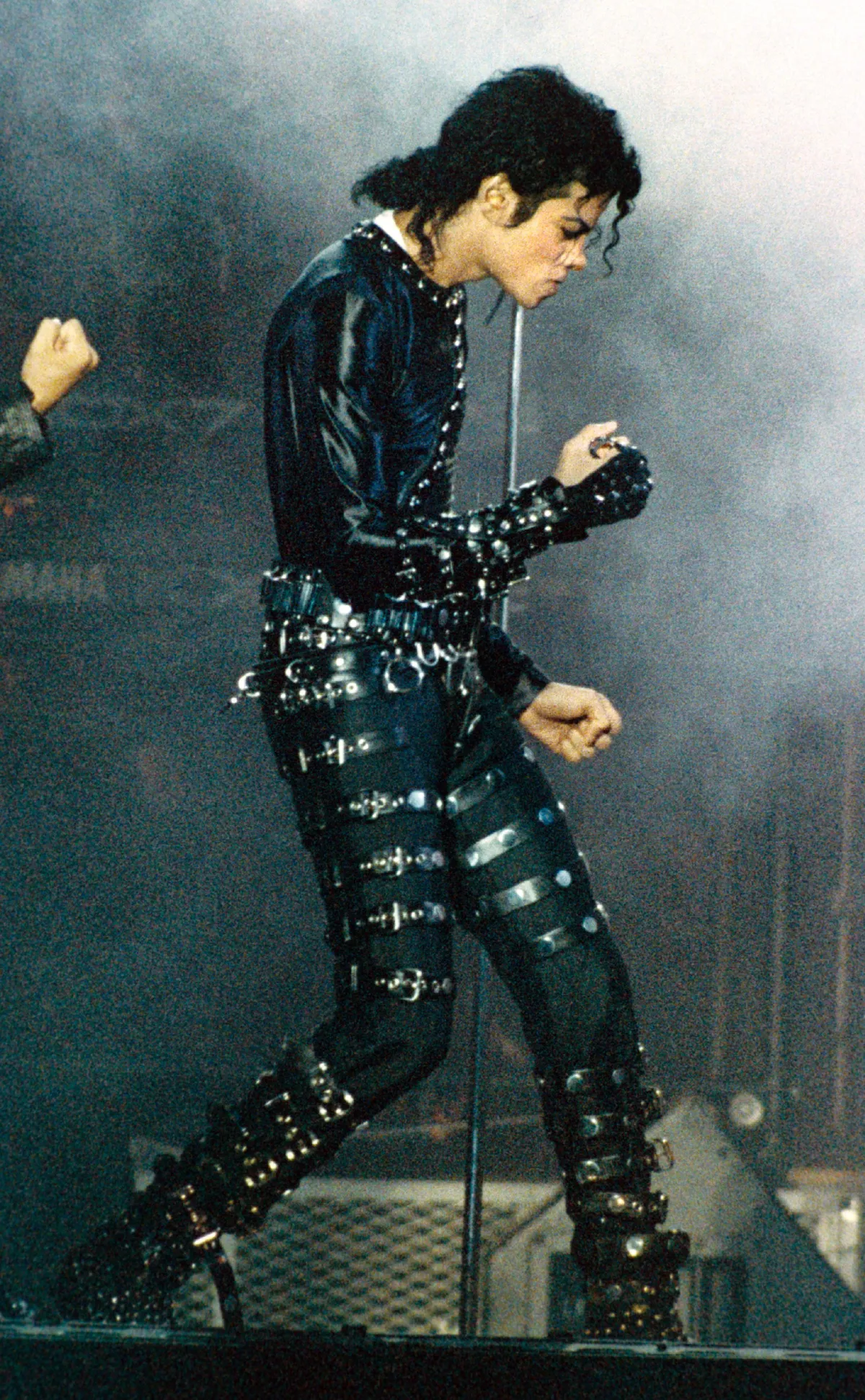 Michael Jackson 1983-ban mutatta be először a legendás táncmozdulatát