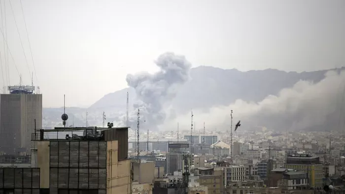 Háború: iráni rakéta pusztított egy izraeli faluban