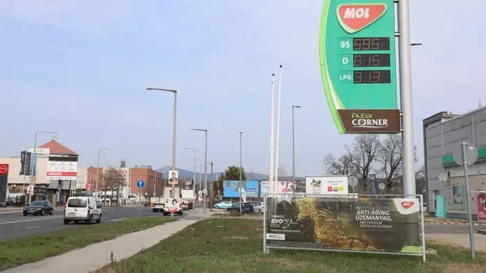 Védett ár: 24 forinttal kapjuk olcsóbban az üzemanyagot