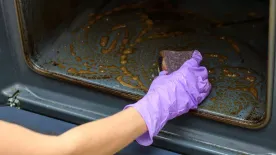 Komoly egészségügyi kockázatnak teszed ki magad, ha nem tisztítod ki a sütőt