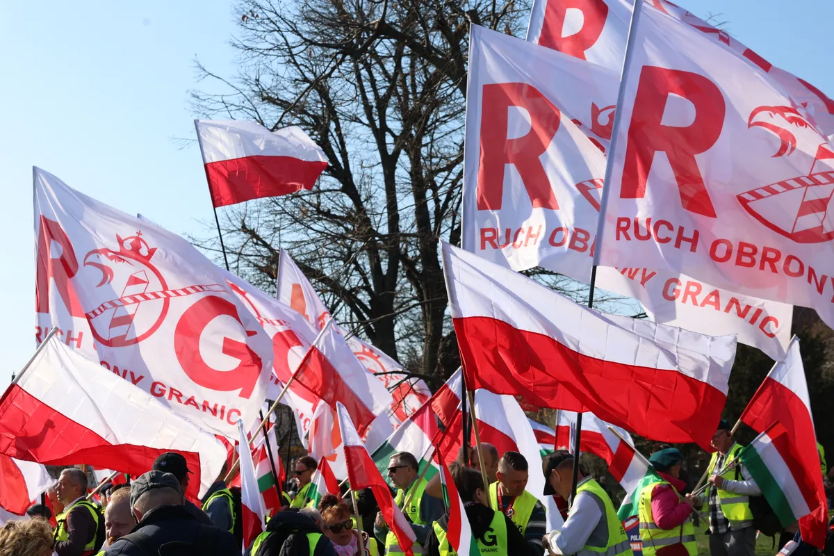 2026.03.15
Békemenet