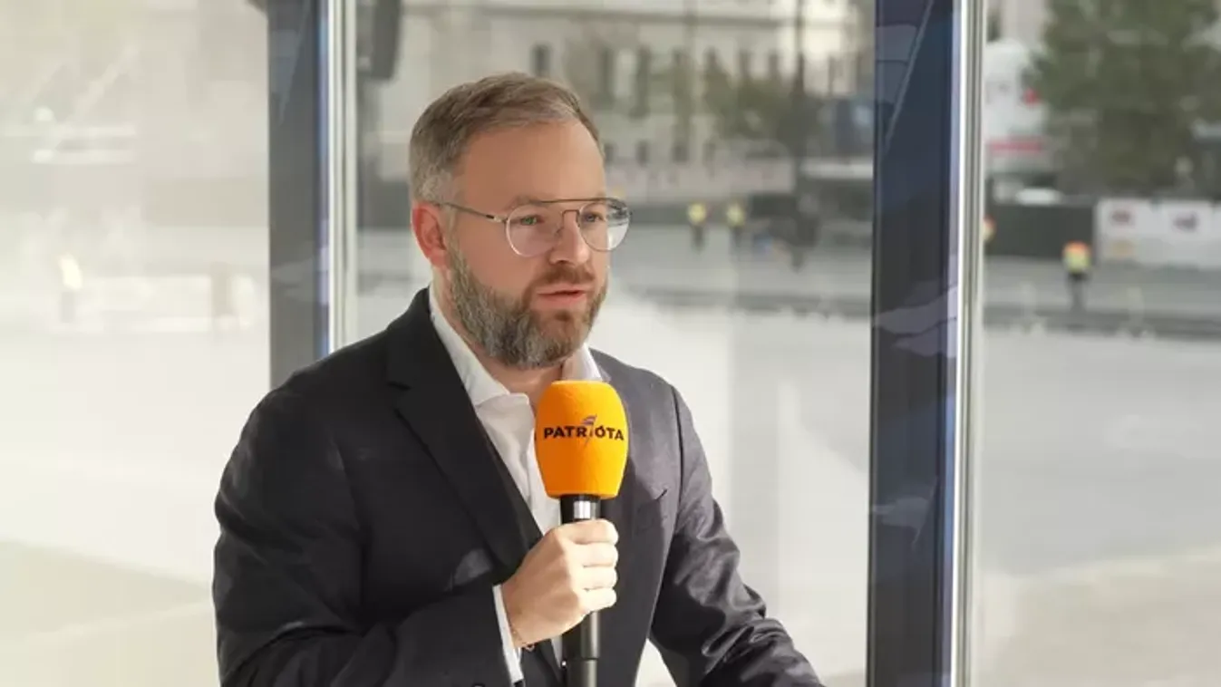 "Hagyják békén a magyarokat, semmit rólunk nélkülünk!"