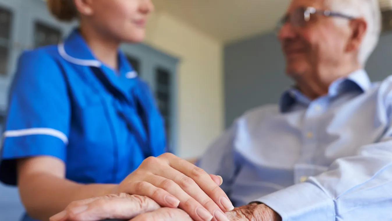 Megtévesztők a Parkinson-kór első tünetei: ezeket a jeleket nehéz észrevenni, lehet, te is ebben szenvedsz?