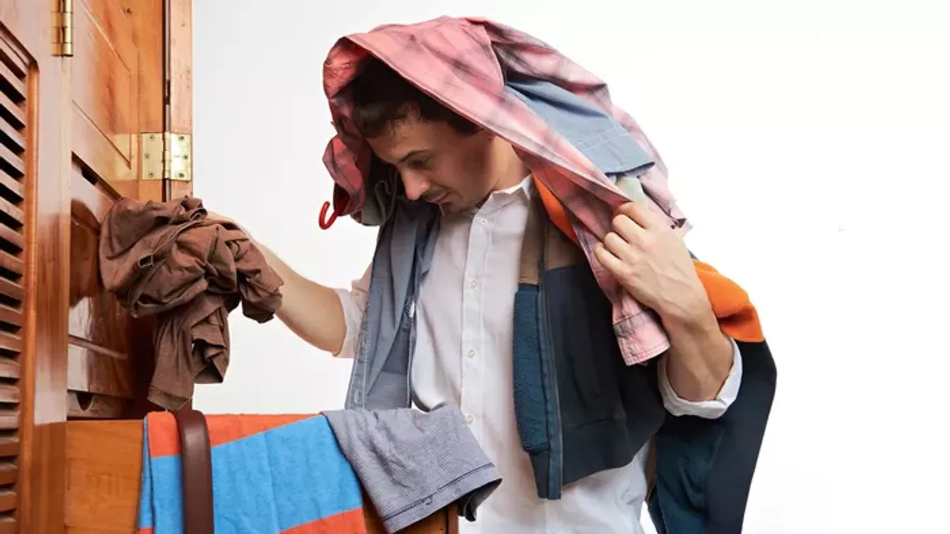 Ömlik a ruha a szekrényedből? Csak erre a 10 darabra van szükséged a jó stílushoz