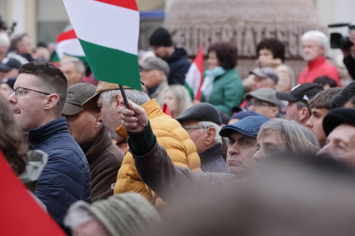 Országjárás: Soha nem volt ekkora tömeg