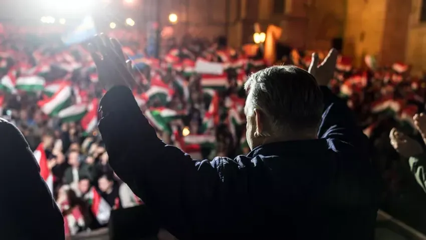 Orbán Viktor: Jövőt csak mi tudunk építeni