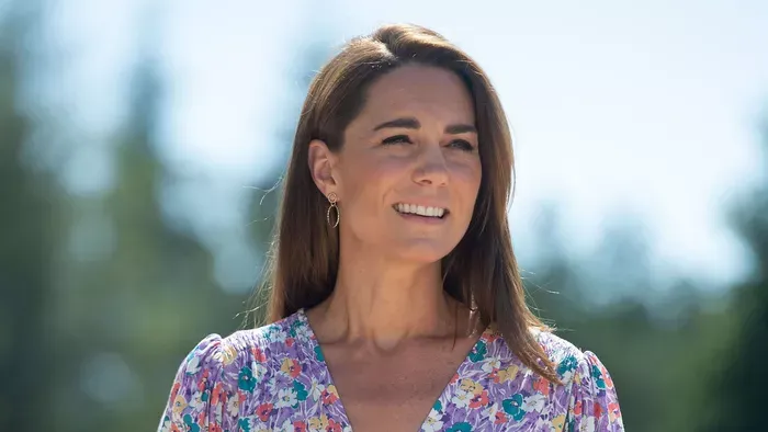 Zokogó hőst ölelt át Katalin hercegné a palotában