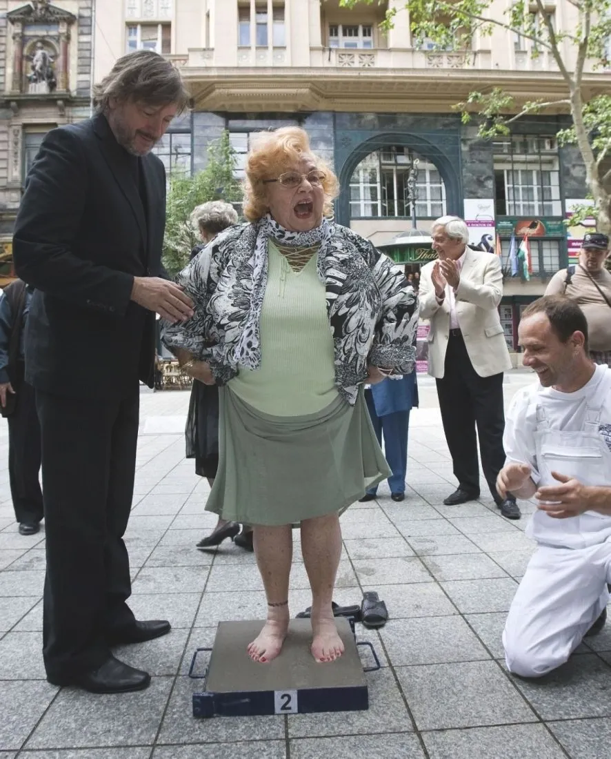 Lorán Lenke sztáradatlap