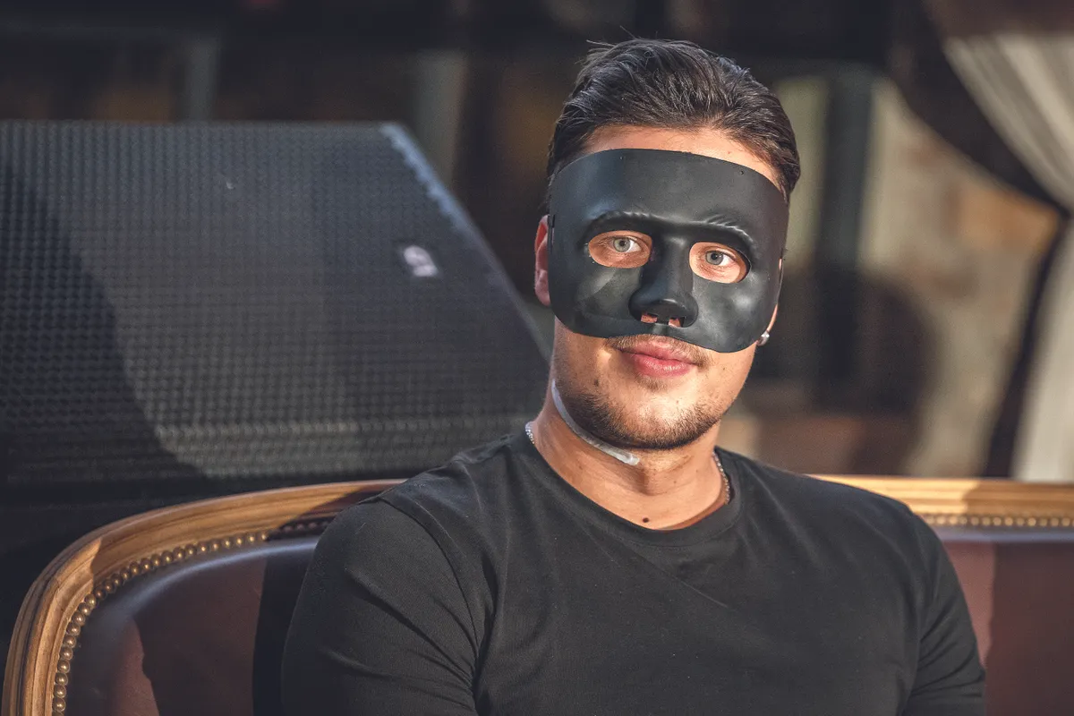 T. Danny orrplasztikai beavatkozáson kell átesnie. 