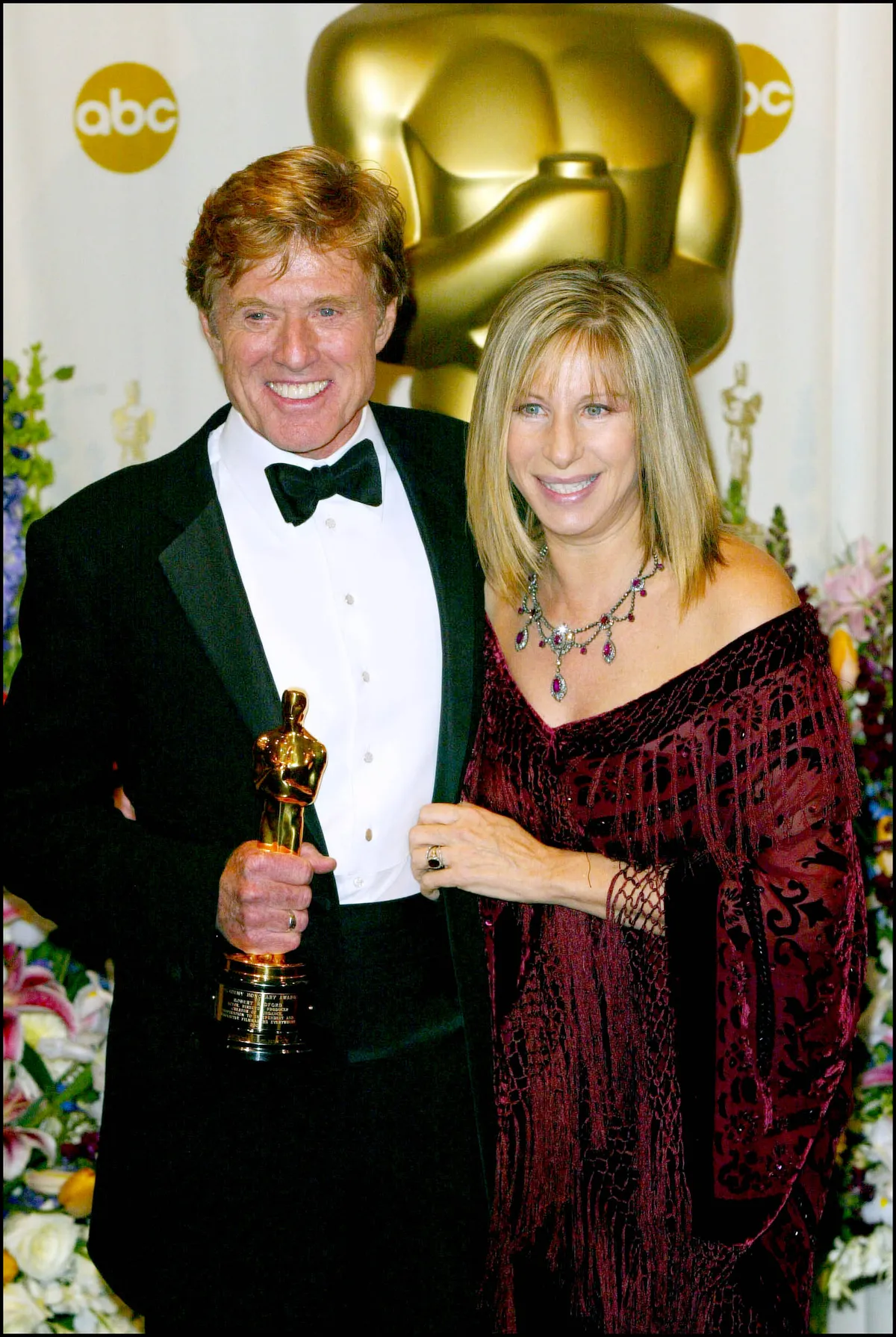 Robert Redford és Barbra Streisand a 2002-es 74. Oscar-gálán.