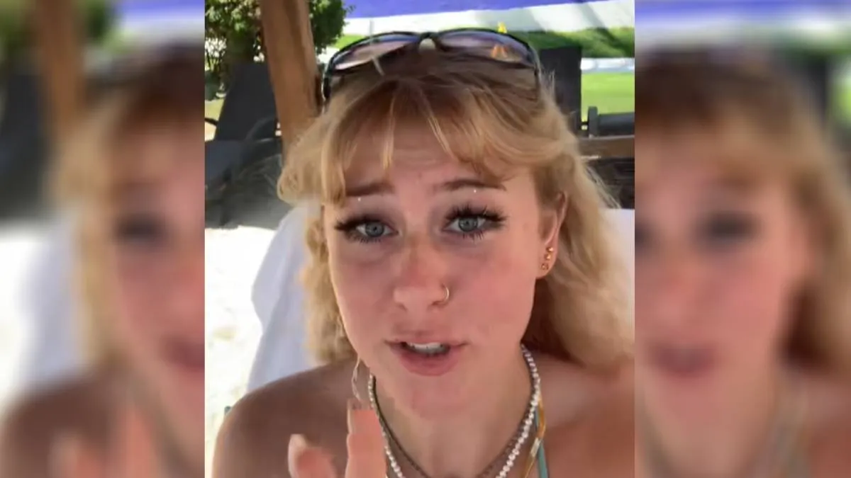 Plasztikai beavatkozás során tűntek el a fiatal nő tetoválásai.