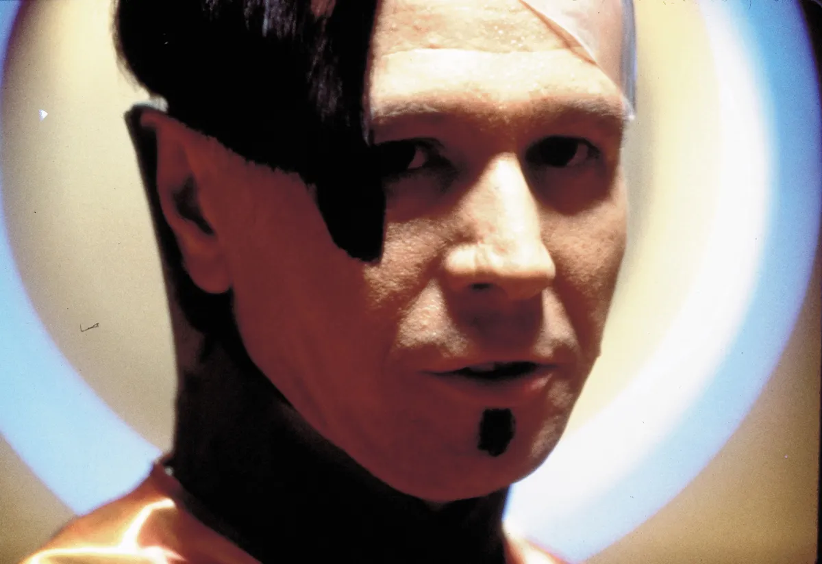 Gary Oldman Zorg szerepében Az ötödik elem című filmben.