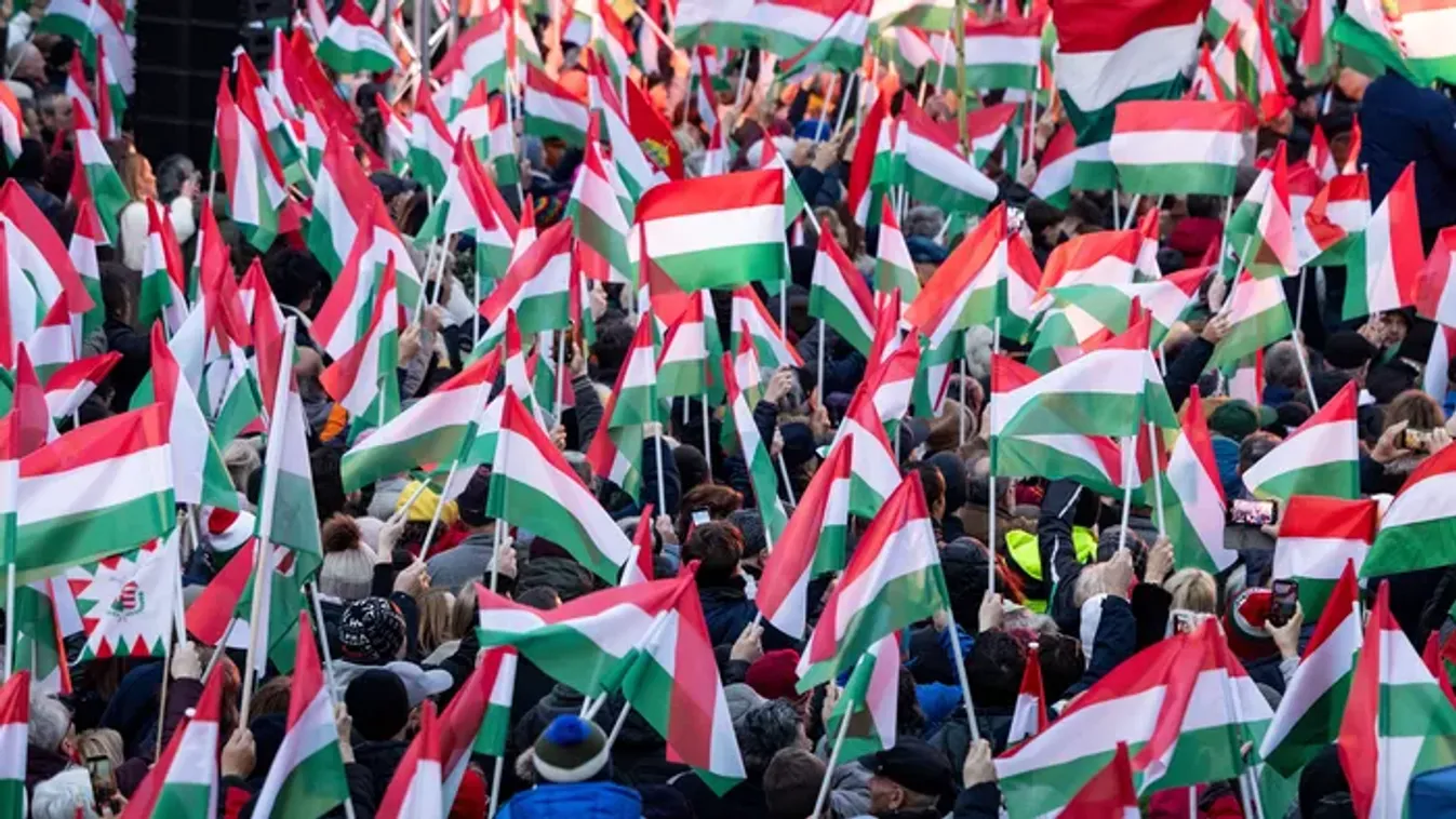 Elsöprő tömeg fogadta Orbán Viktort Szombathelyen