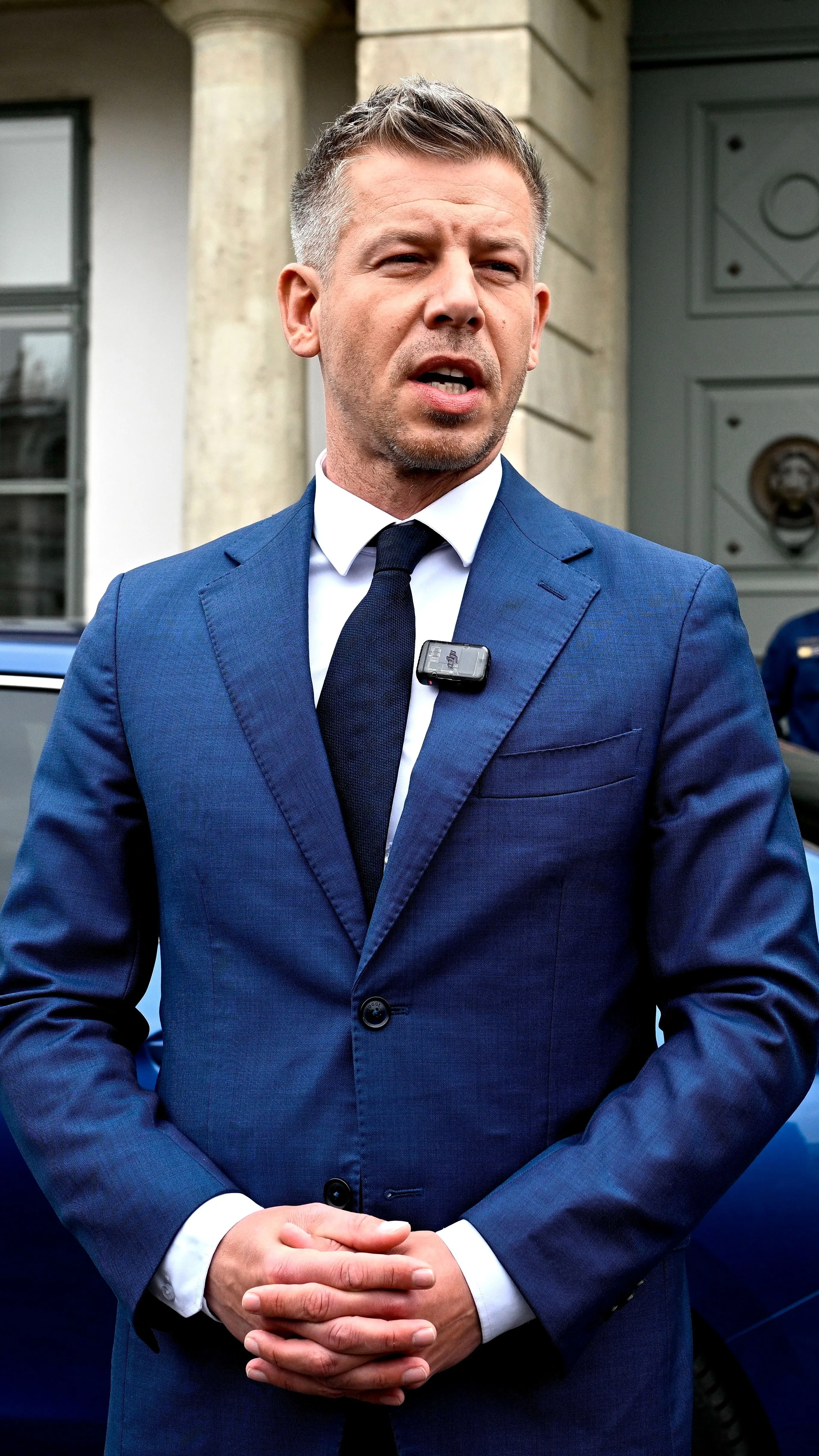 Nagyon sok pénzt ígért a nyugdíjasoknak Magyar Péter!