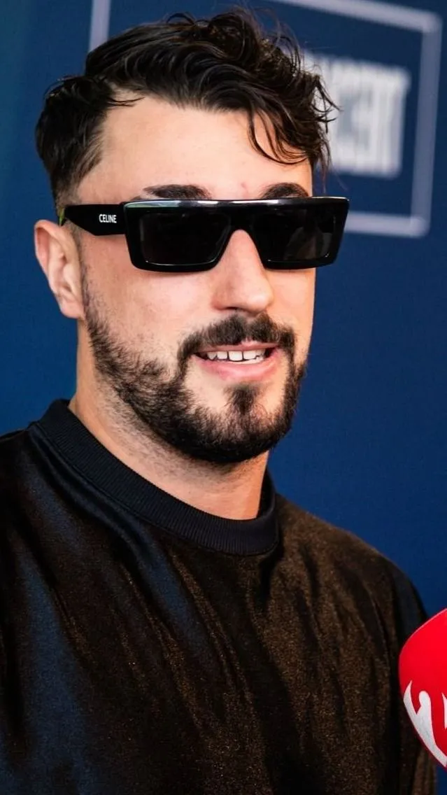 KKevin dalt írt T.Dannynek!