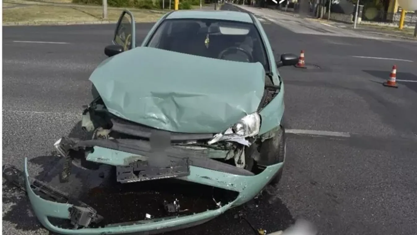 Piros lámpán hajtott át a győri sofőr, brutális baleset lett a vége